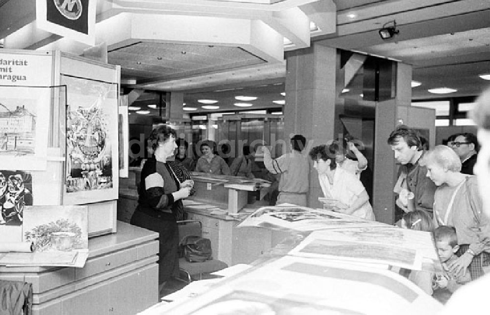 DDR-Fotoarchiv: Berlin - Kulturtage im Palast der Republik Umschlag 290 Foto: Bonitz