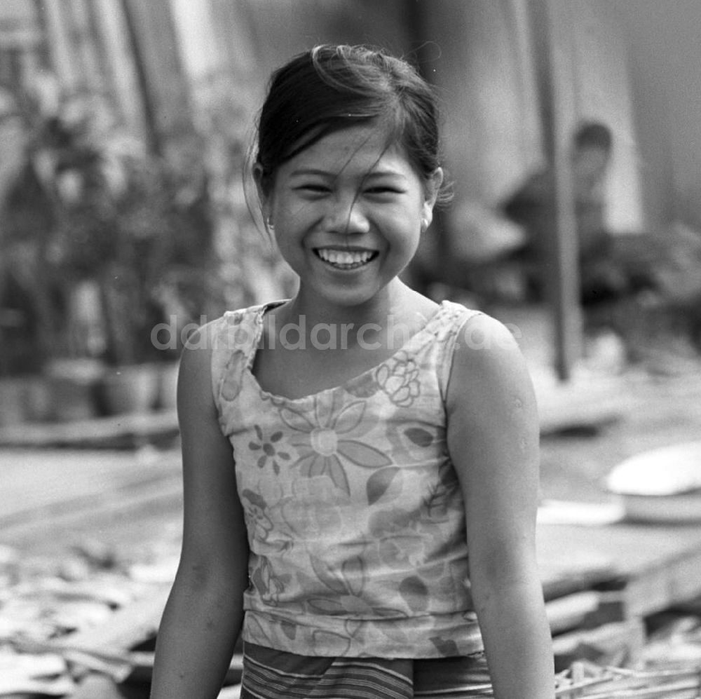 Vientiane: Laos historisch - Mädchen 1976