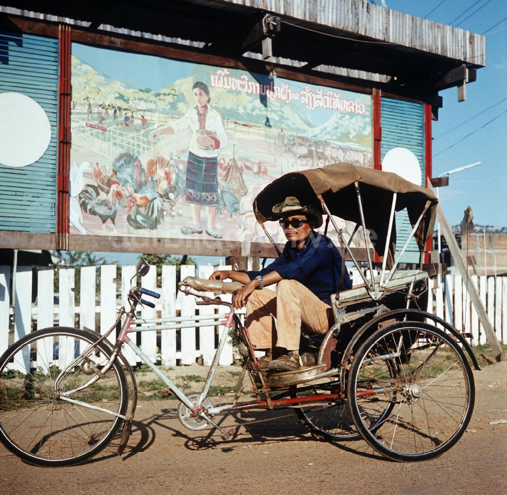 Vientiane: Laos historisch - Rikscha 1977