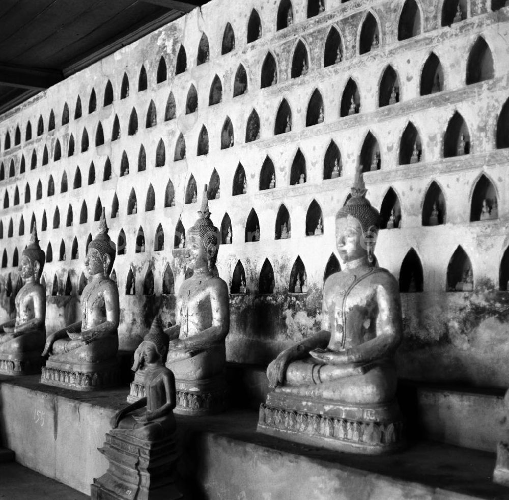 Vientiane: Laos historisch - Wat Sisaket in Vientiane 1976