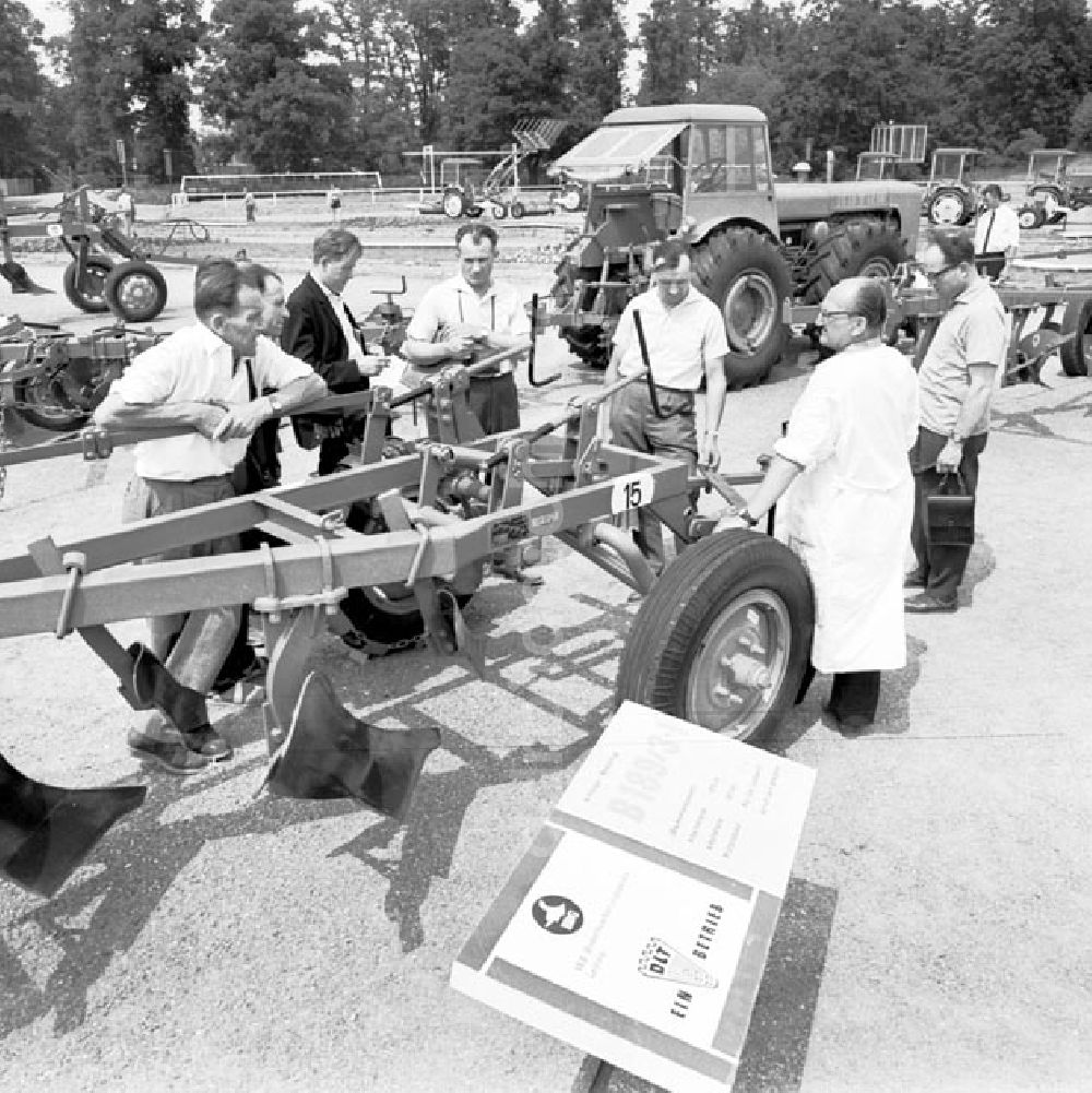 Leipzig: Leipzig-Makleeberg Landwirtschaftsmesse Foto: Schönfeld