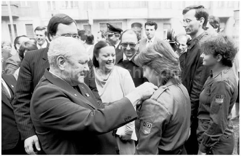 DDR-Fotoarchiv: Berlin - 18.04.1986 Meeting RAW Franz Stenzer Berlin.