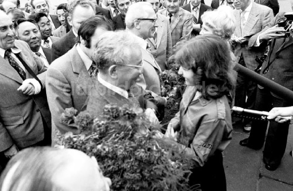 DDR-Bildarchiv: Leipzig - Mongolischer Staatschef Jumshagin Zedenbal besucht Interdruck in Leipzig Foto: Schönfeld