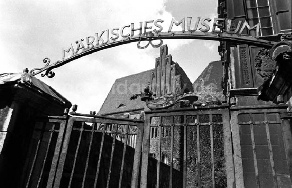 DDR-Fotoarchiv: Berlin - Märkisches Museum Foto:Schönfeld