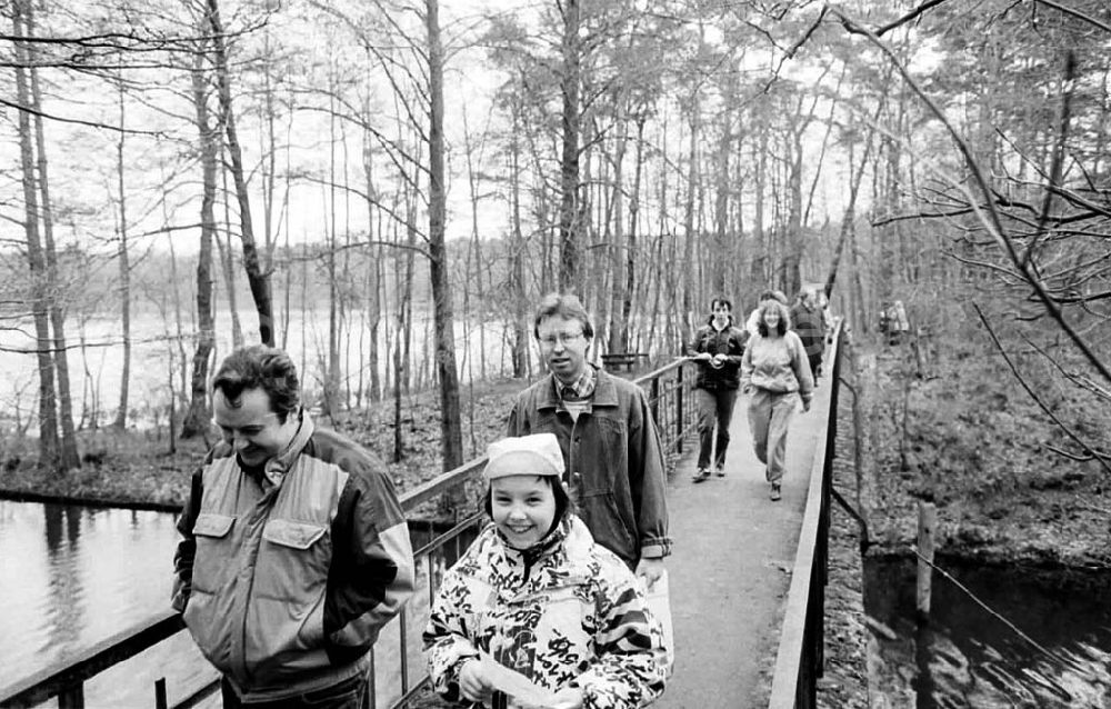 DDR-Fotoarchiv: Erkner - 20.03.92 ND-Wanderung bei Erkner