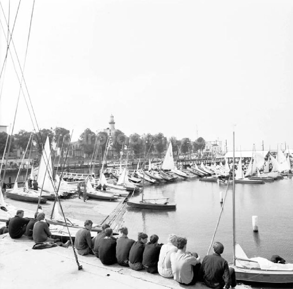 Rostock: Ostseewoche 1966 in Rostock Foto: Schönfeld