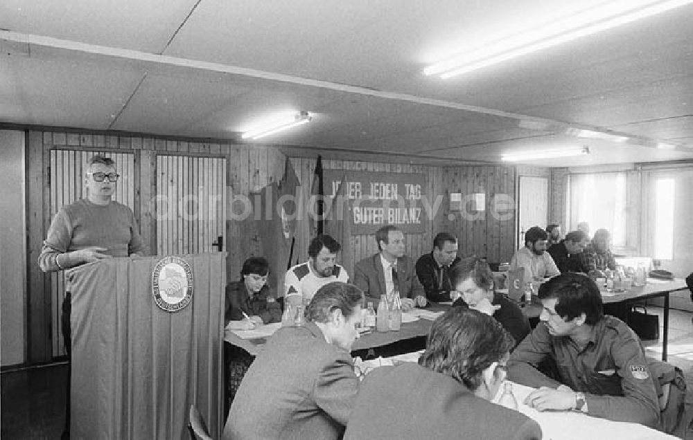 DDR-Bildarchiv: - Parteiwahlversammlung WBK - Betrieb T 3 Umschlagnr.: 316 Foto: Lenke