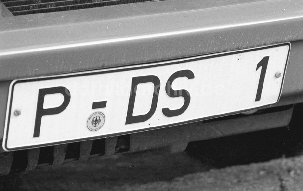 DDR-Fotoarchiv: unbekannt - PDS-Autokennzeichen 13.10.1992