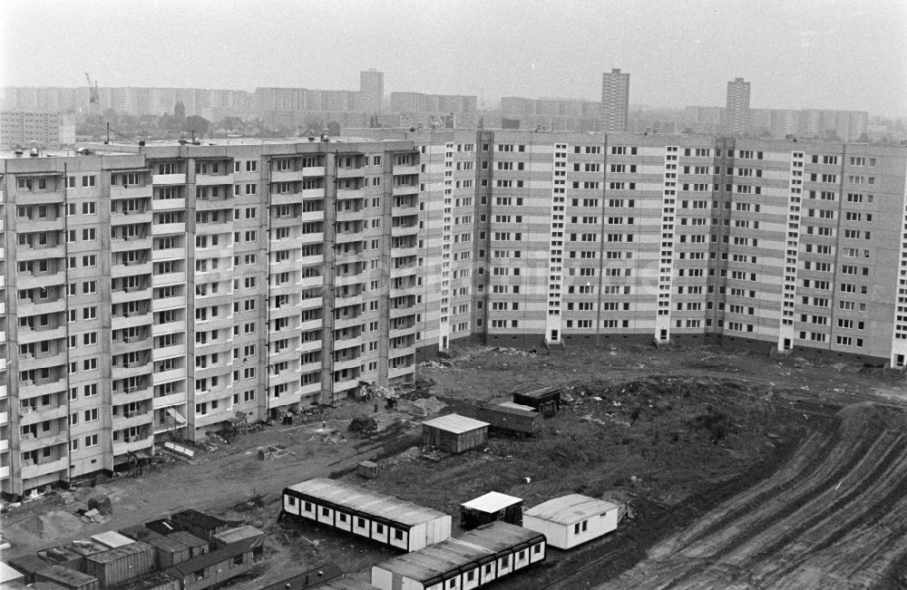 DDR-Bildarchiv: Berlin - Plattenbau- Wohnsiedlung in Berlin in der DDR