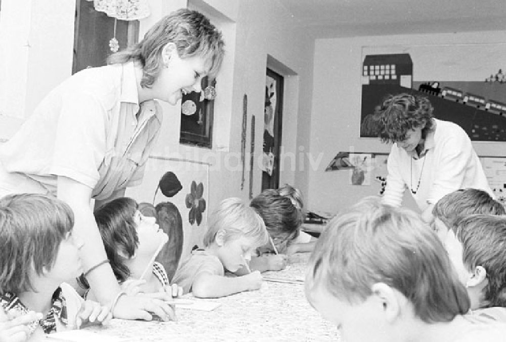 Meisdorf: Polnische Kinder im Kinderferienlager Meisdorf bei Hettstedt Umschlagnr.: 813 Foto: Bonitz