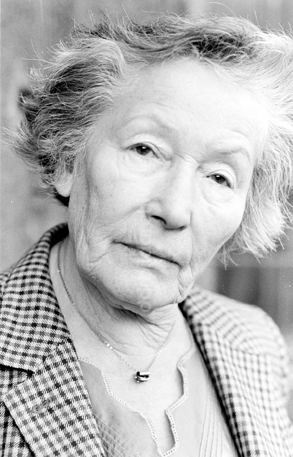 DDR-Bildarchiv: Berlin - Portrait Charlotte Wasser, Berlin-Pankow 27.01.1993