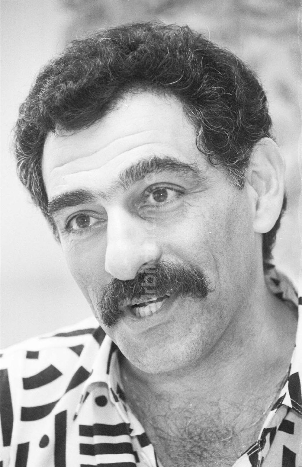 DDR-Bildarchiv: Berlin - Portrait Kanbiz Bekbakanizadek 23.03.1993