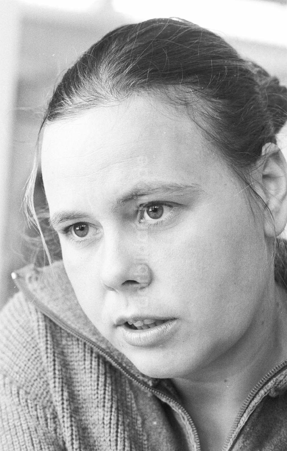 DDR-Bildarchiv: Berlin - Portrait Kunsterzieherin Simone Wechs 25.02.1993