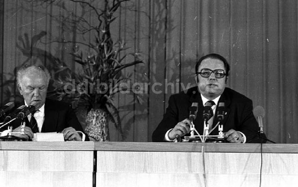 DDR-Fotoarchiv: - Pressekonferenz zum Staatsbesuch Helmut Schmidt in der DDR