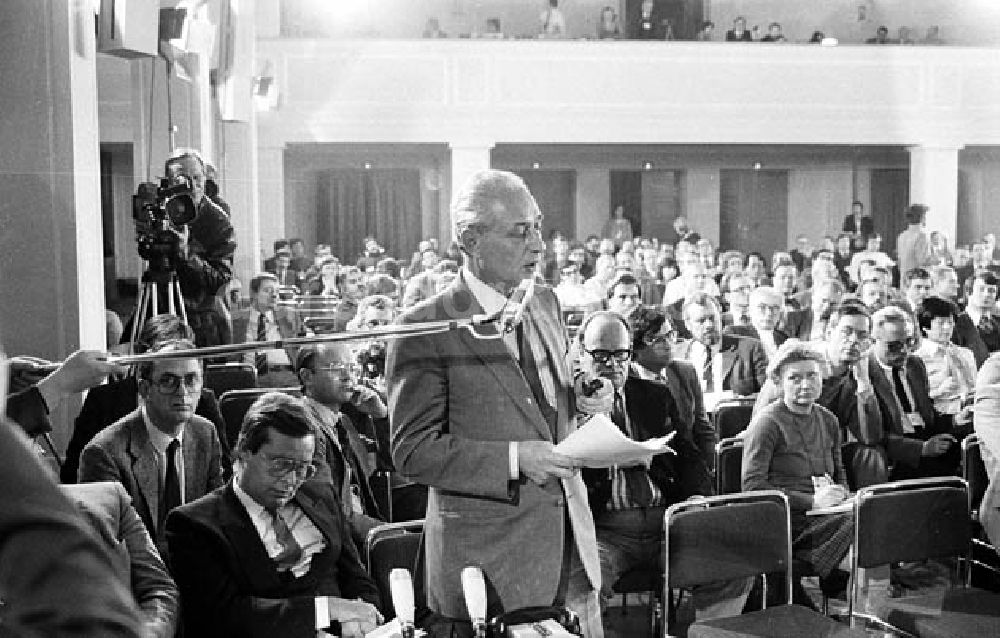 : Pressekonferenz zum Staatsbesuch Helmut Schmidt in der DDR