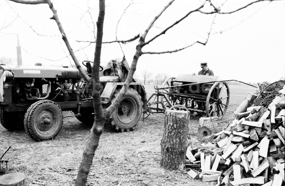 DDR-Fotoarchiv: - Privatfrühjahrsbestellung in Belten-Vetschau Umschlagnummer: 7285