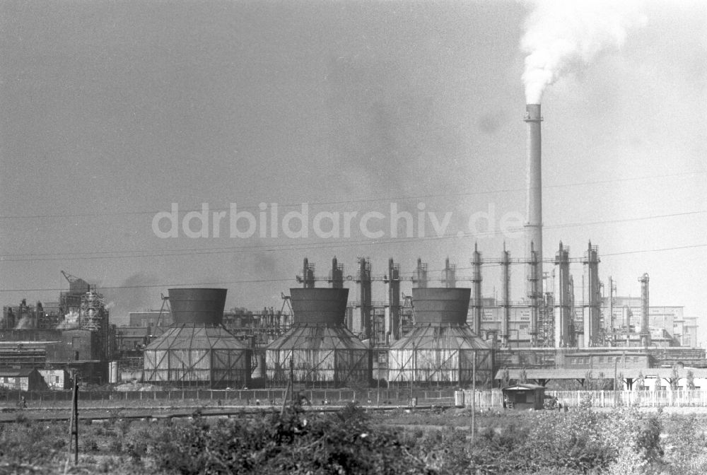 DDR-Bildarchiv: Schkopau - Produktionsstätte des VEB Chemische Werke Buna Schkopau in Schkopau in der DDR