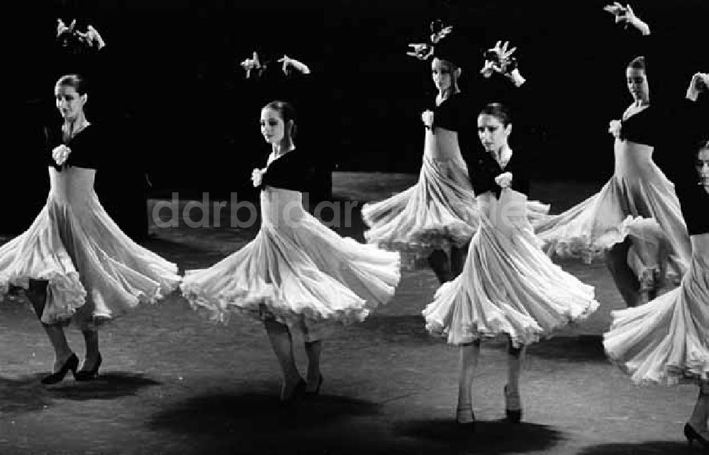 DDR-Bildarchiv: Berlin - Real Ballet Nacional Espana in der Deutschen Staatsoper Foto: Schmidtke