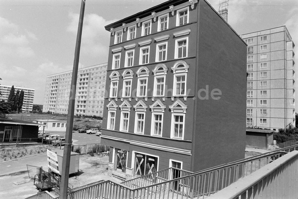 Berlin: Renovierte Fassaden im Ortsteil Lichtenberg in Berlin in der DDR