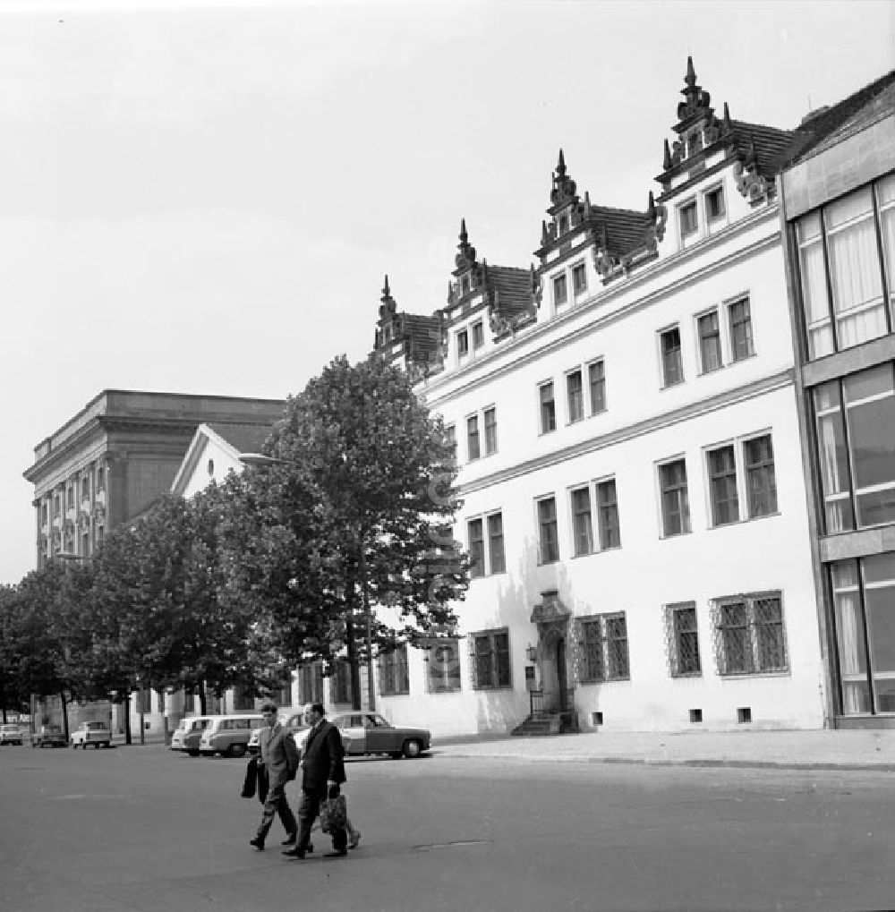 DDR-Bildarchiv: Berlin - Ribbekhaus (Ribbeckhaus) Berlin Breitstr. Foto: ND/Schönfeld