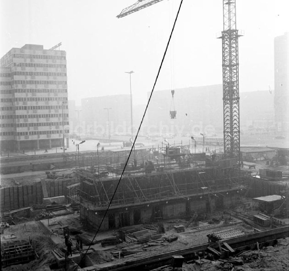 DDR-Fotoarchiv: Berlin - Rund um den Alex