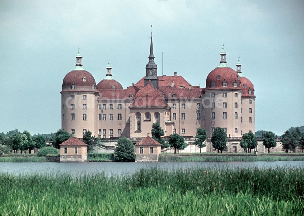 DDR-Bildarchiv: Moritzburg - Schloss Moritzburg in Moritzburg in der DDR