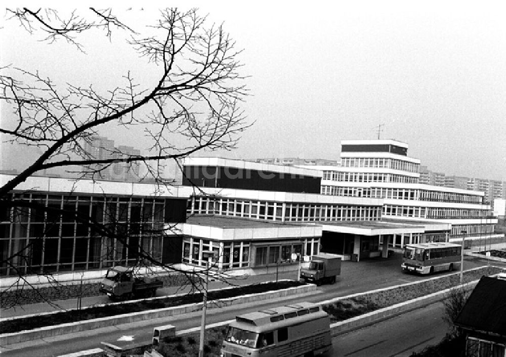 DDR-Bildarchiv: Berlin - Schule für Körperbehinderte Kinder in der Paul Julius Straße. (388)