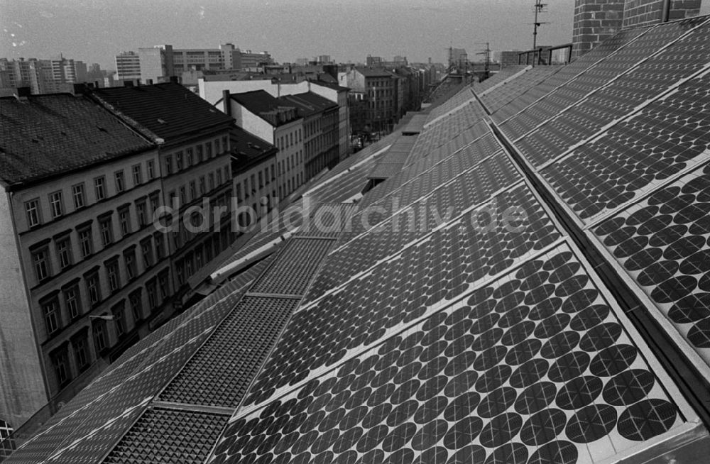 DDR-Fotoarchiv: - Sonnenkollektoren Oranienstraße Umschlagnummer: 7322