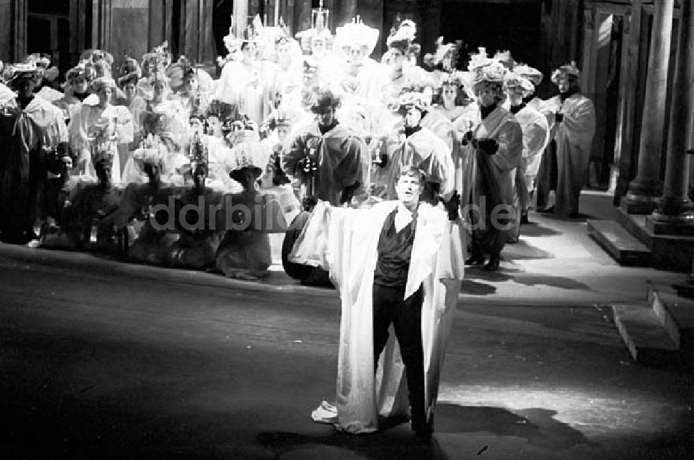 Berlin: Staatsoper Eröffnungsvorstellung Euryanthe Umschlagnr.:1225 Foto: Bonitz