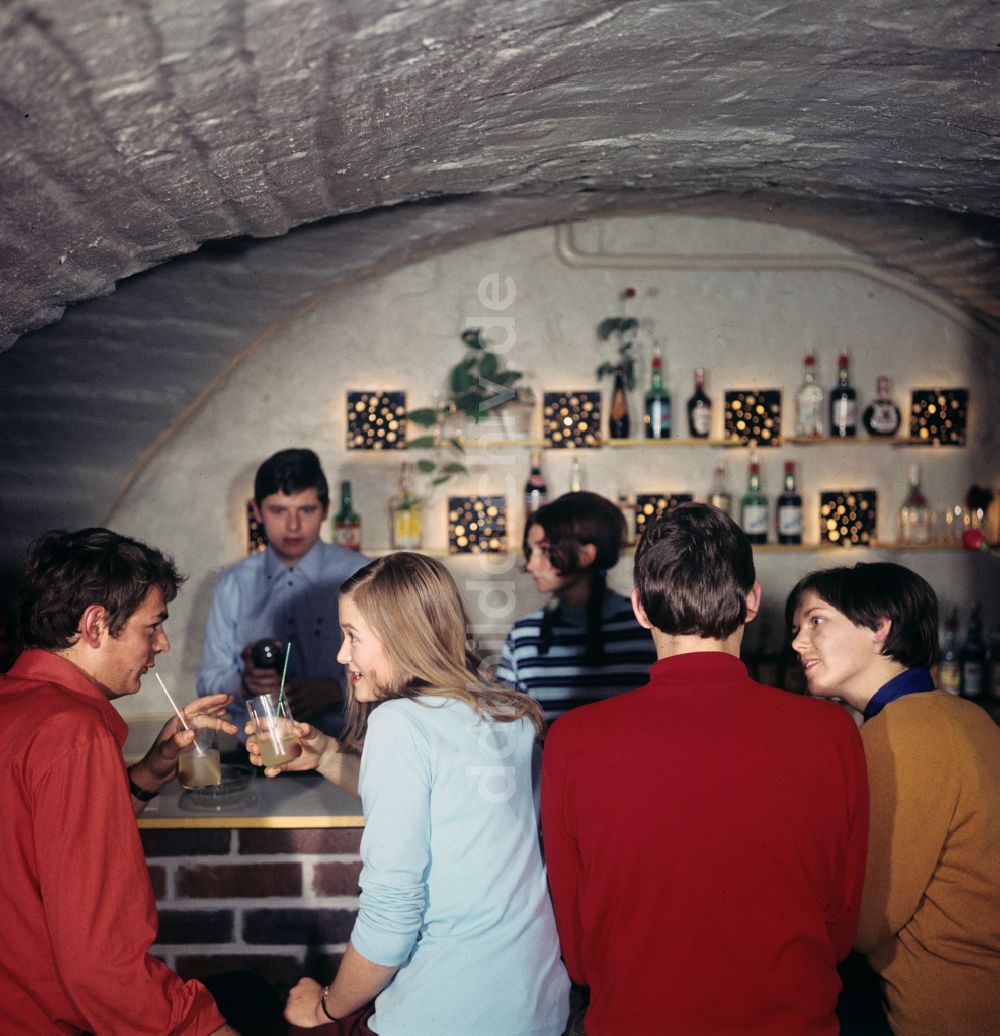 Rostock: Studentenclub in Rostock in der DDR