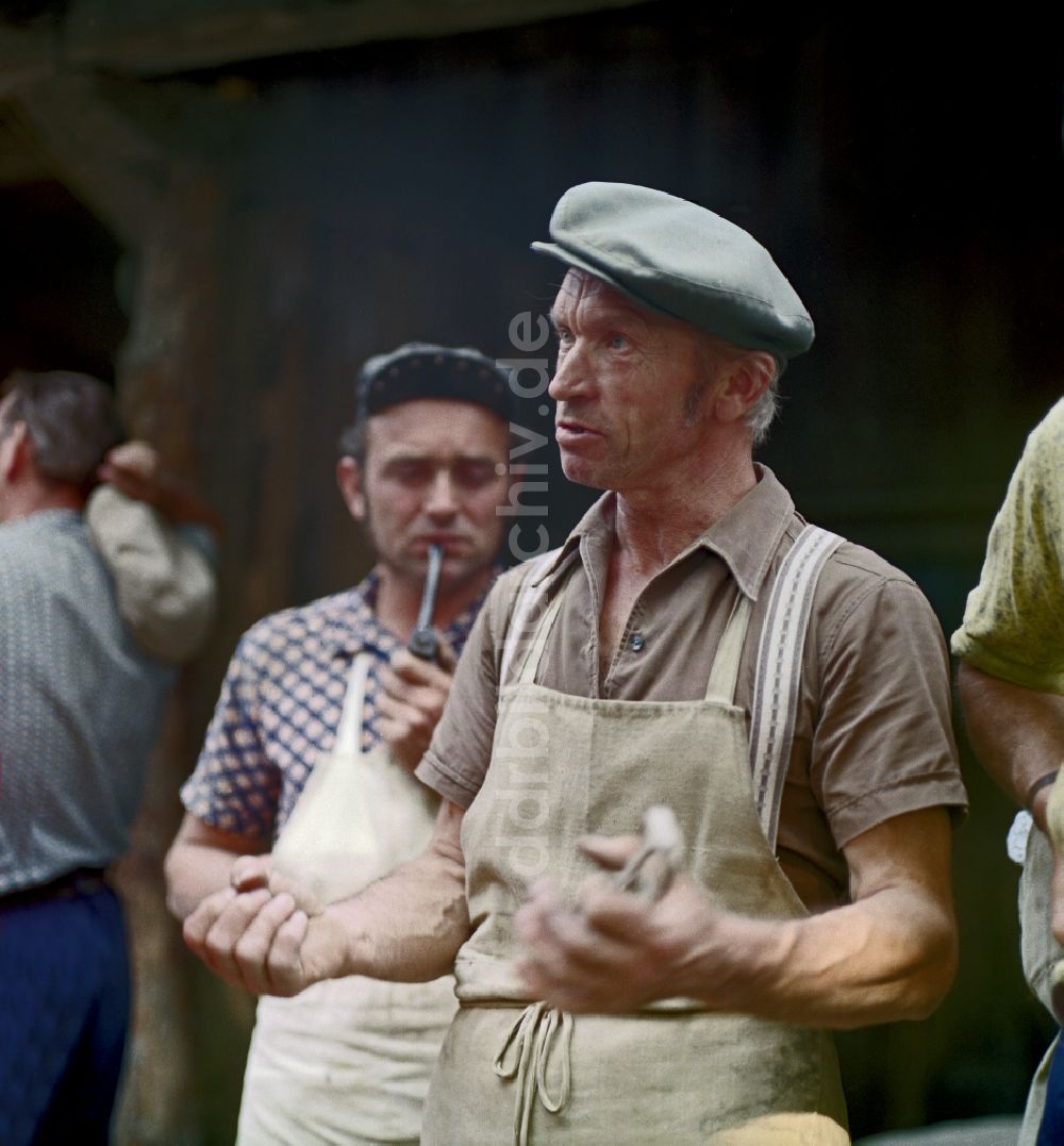 DDR-Fotoarchiv: Horka - Szenenbild Porträt eines Mittelpunkte in Horka in der DDR