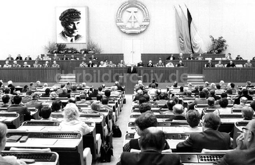 Berlin-Mitte: Thälmann-Konferenz in der Volkskammer Umschlagnr.: 251 Foto: Bonitz