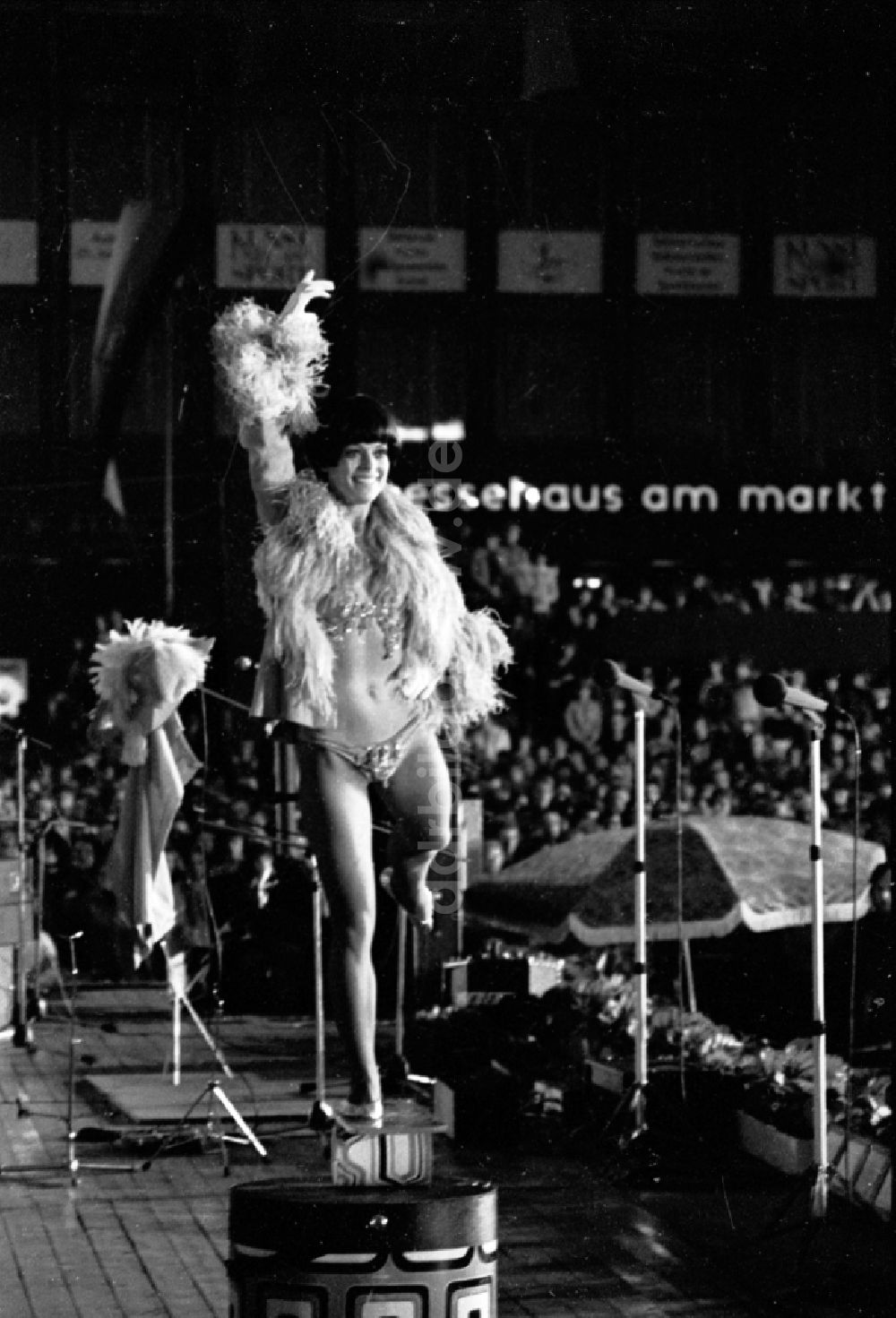 Leipzig: Turn- und Sportfest Spartakiade in Leipzig in Sachsen in der DDR