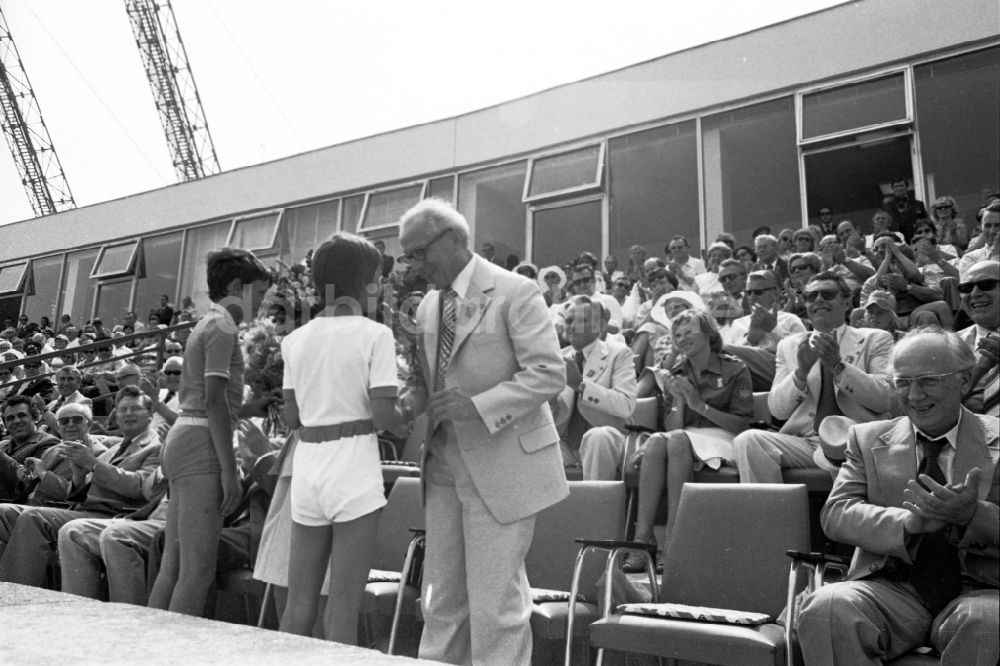 DDR-Fotoarchiv: Leipzig - Turn- und Sportfest Spartakiade in Leipzig in Sachsen in der DDR