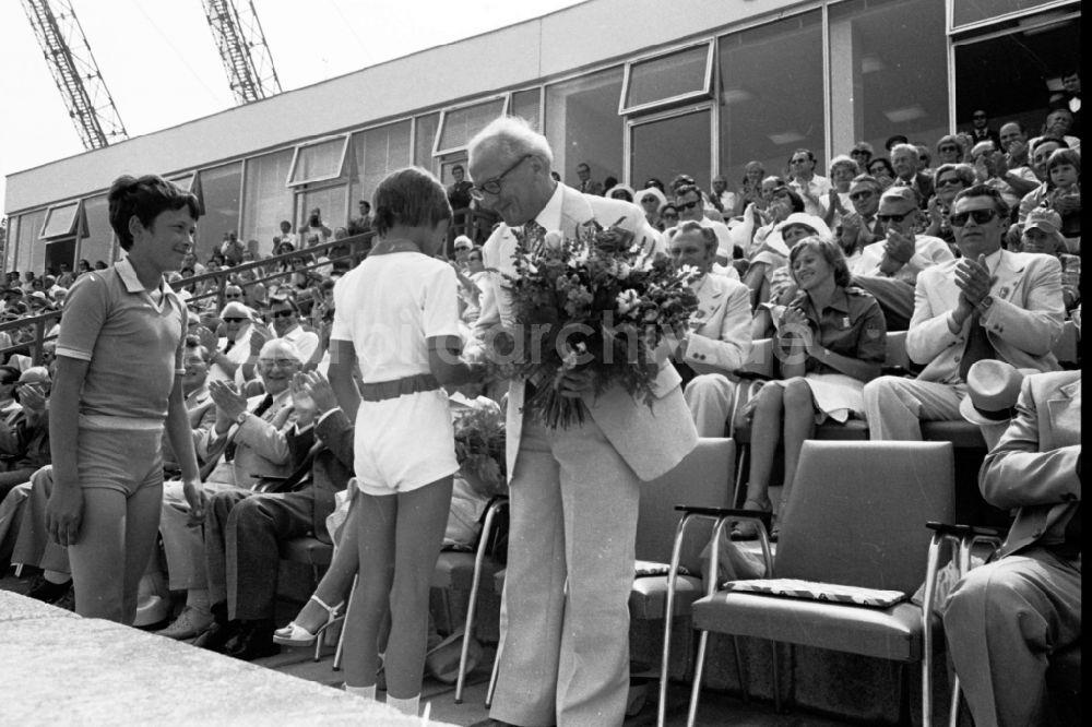 Leipzig: Turn- und Sportfest Spartakiade in Leipzig in Sachsen in der DDR