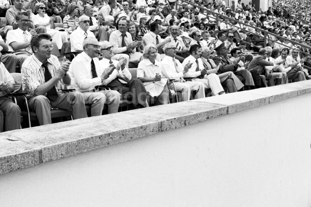 DDR-Fotoarchiv: Leipzig - Turn- und Sportfest Spartakiade in Leipzig in Sachsen in der DDR