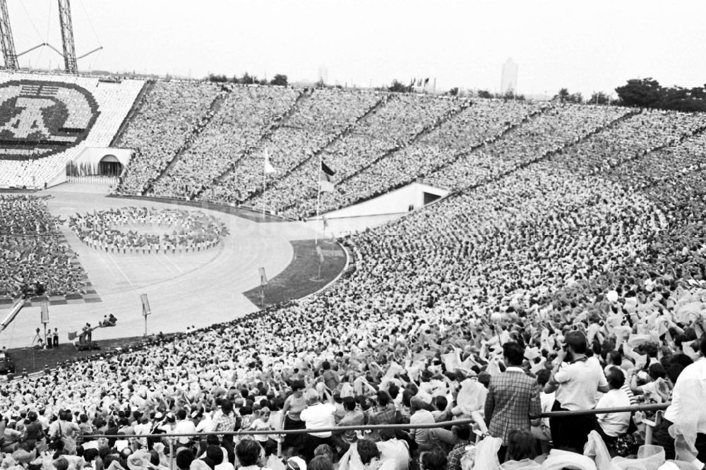 DDR-Bildarchiv: Leipzig - Turn- und Sportfest Spartakiade in Leipzig in Sachsen in der DDR