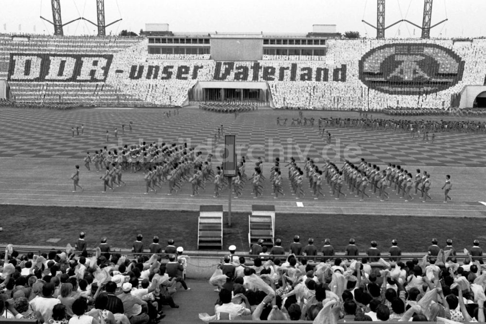 DDR-Bildarchiv: Leipzig - Turn- und Sportfest Spartakiade in Leipzig in Sachsen in der DDR