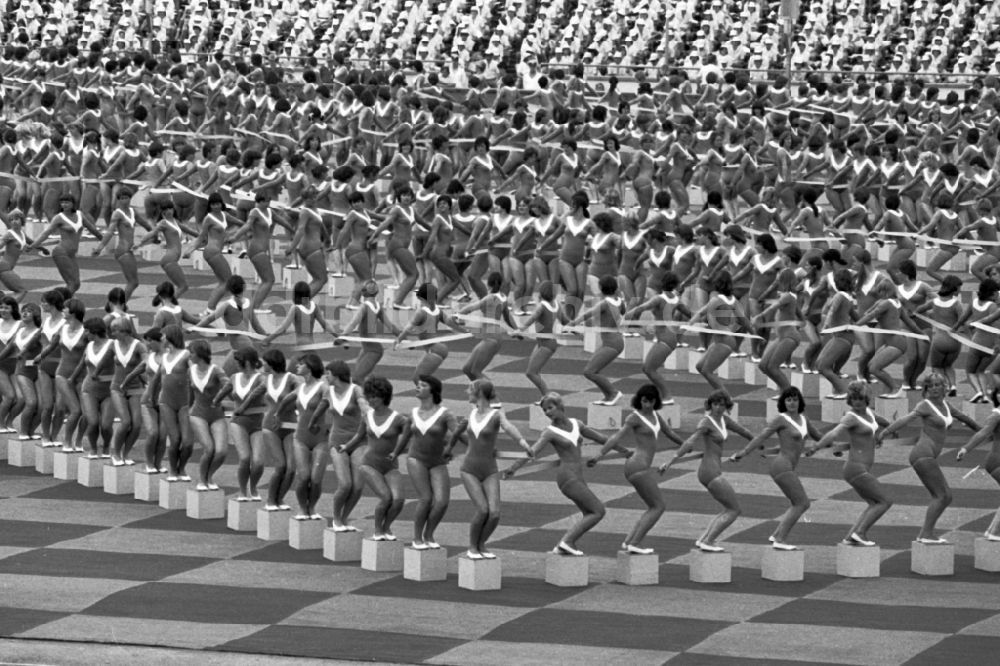 Leipzig: Turn- und Sportfest Spartakiade in Leipzig in Sachsen in der DDR