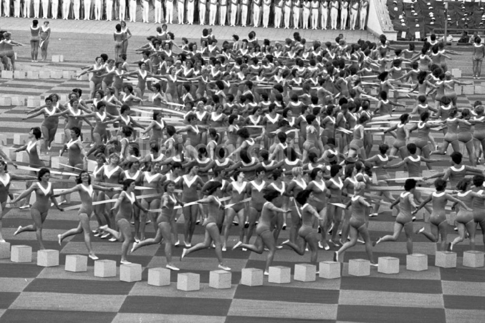 DDR-Fotoarchiv: Leipzig - Turn- und Sportfest Spartakiade in Leipzig in Sachsen in der DDR