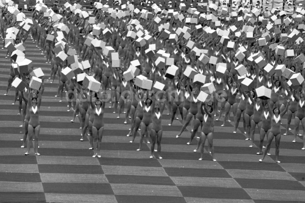 Leipzig: Turn- und Sportfest Spartakiade in Leipzig in Sachsen in der DDR