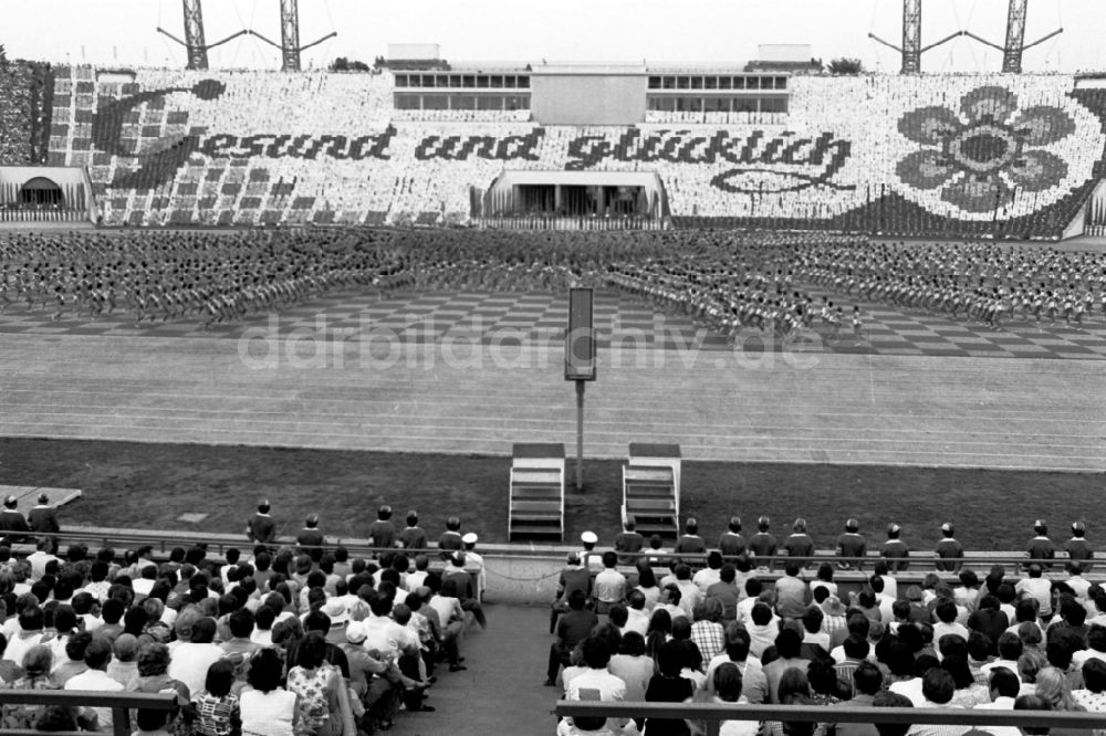 DDR-Fotoarchiv: Leipzig - Turn- und Sportfest Spartakiade in Leipzig in Sachsen in der DDR