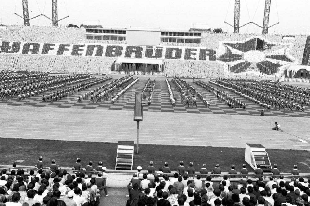 DDR-Bildarchiv: Leipzig - Turn- und Sportfest Spartakiade in Leipzig in Sachsen in der DDR