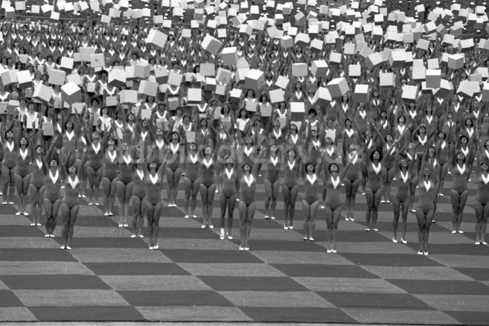 Leipzig: Turn- und Sportfest Spartakiade in Leipzig in Sachsen in der DDR