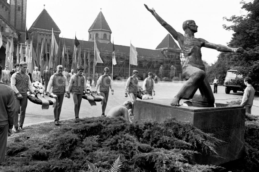 DDR-Bildarchiv: Leipzig - Turn- und Sportfest Spartakiade in Leipzig in Sachsen in der DDR