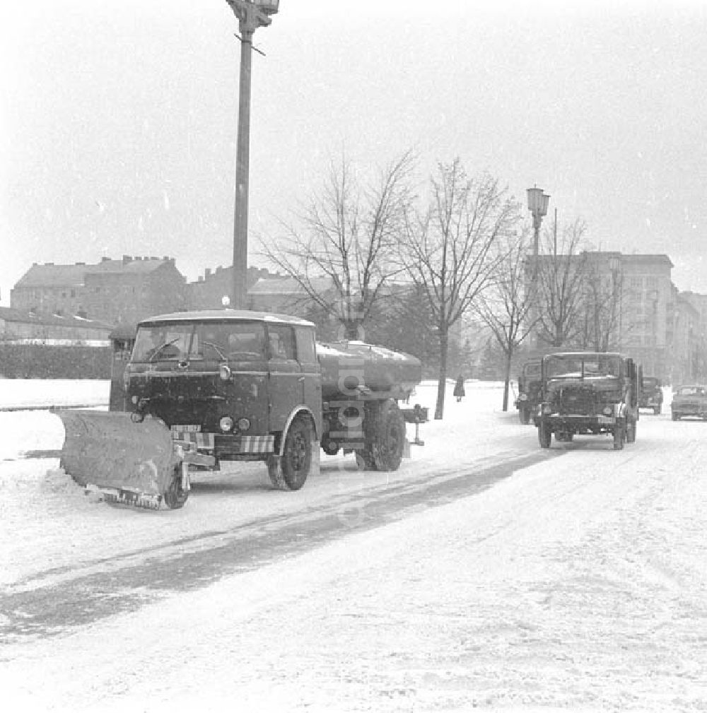 DDR-Fotoarchiv: Berlin - Umschlagsnr.: 1966-42