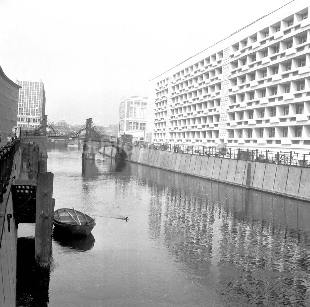 DDR-Fotoarchiv: Berlin - Umschlagsnr.: 1966-115