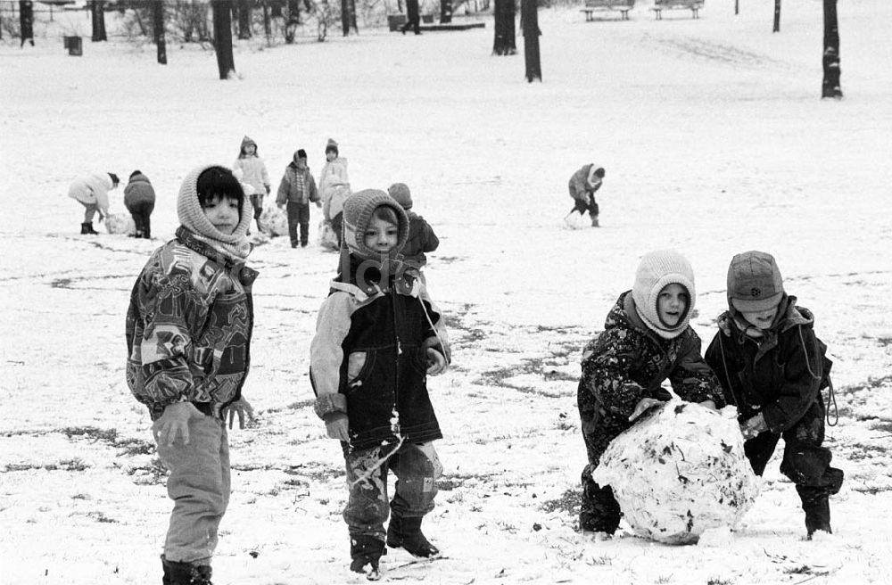 DDR-Bildarchiv: Berlin - Umschlagsnr.: 1993-53