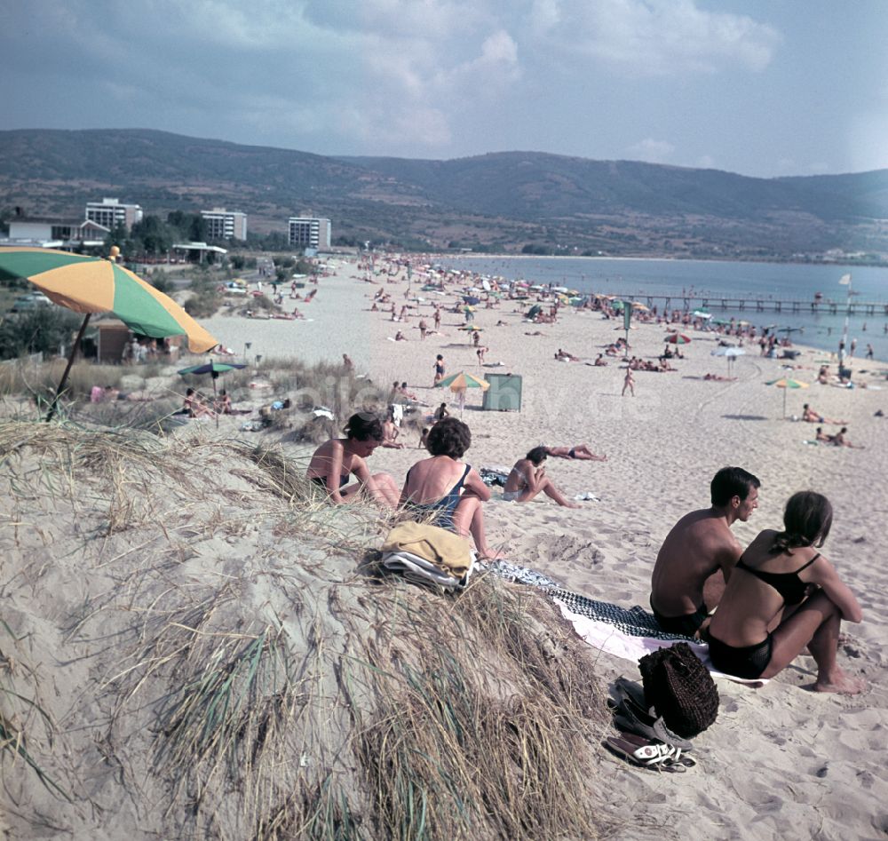 DDR-Bildarchiv: Varna - Urlaub am Schwarzen Meer in Varna in Bulgarien