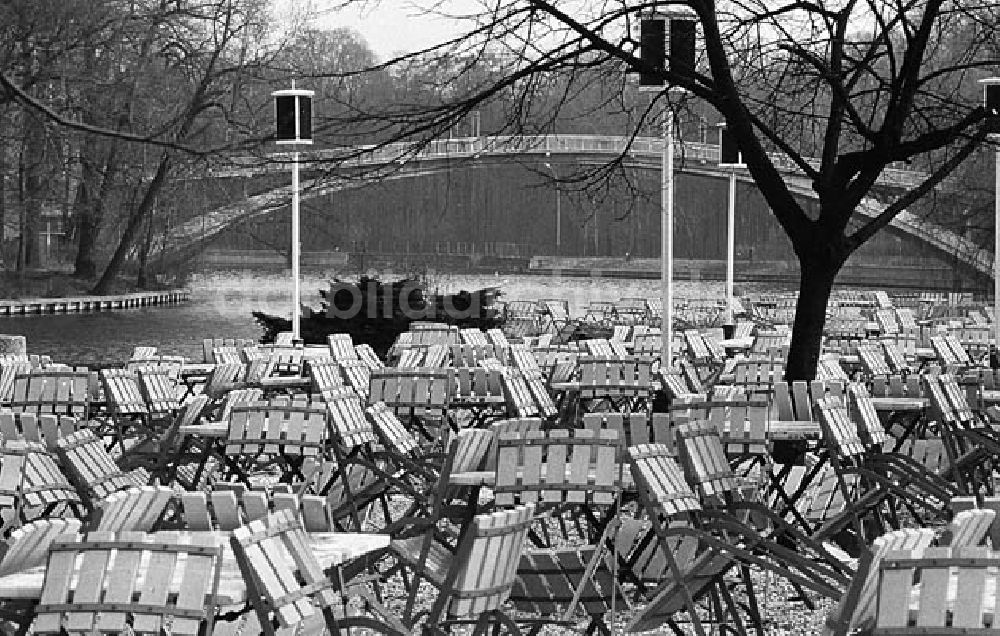 Berlin - Treptow: VEB Stadtgrün im Treptower Park - Rosengarten Umschlagnr.: 317 Foto: Lenke